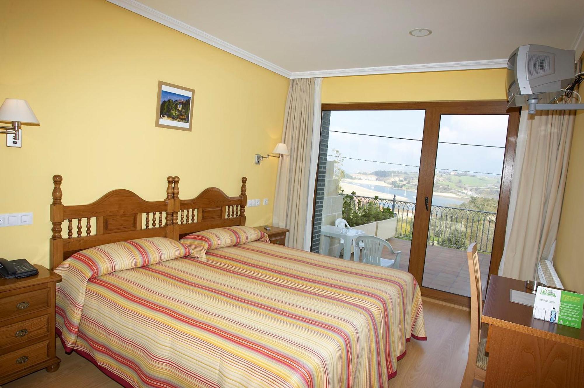Hotel Azul De Galimar San Vicente De La Barquera Bagian luar foto